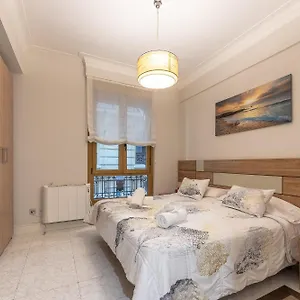  Apartamento En El Mismo Corazon Del Casco Viejo